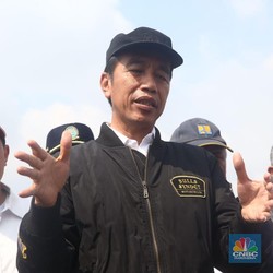 Sambungkan JKT-SBY dengan Tol, Jokowi Klaim Investasi Masuk