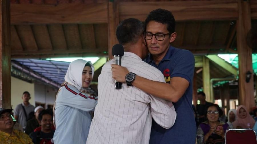 Sandi berjanji untuk menyelesaikan masalah Maruf.