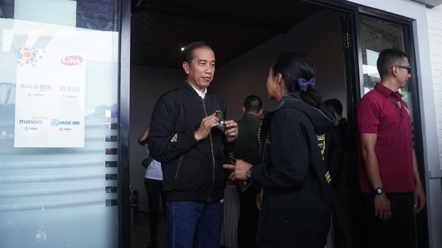 PP 80 tahun 2019 tentang Perdagangan Melalui Sistem Elektronik (PMSE) menuai kritik.