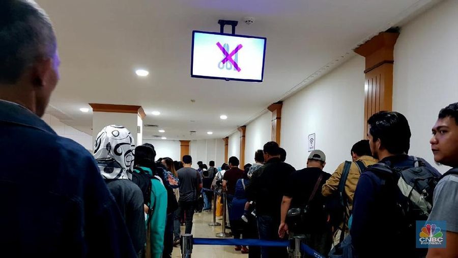 Kementerian Perhubungan (Kemenhub) memprediksi puncak arus mudik Natal dan tahun baru (Nataru) 2018-2019 jatuh pada hari ini (22/12/2018).