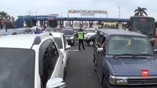 VIDEO: Libur Panjang, Jakarta Arah Puncak Macet
