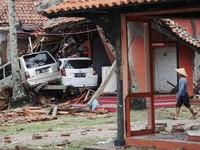 Dampak Tsunami Capai 250 KM, Banyak Hotel Rusak Berat
