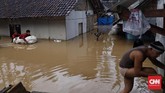 Lokasi Kampung Kadugareng tak begitu jauh dari pantai. Dekat pula dari Kampung Sambolo yang luluh lantak akibat tsunami dari Selat sunda. (CNN Indonesia/Hesti Rika).