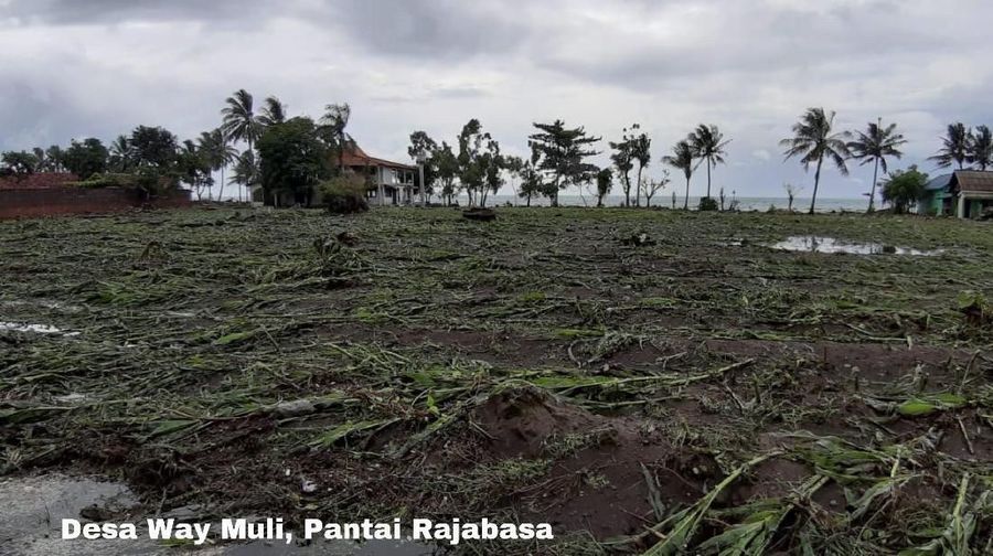 Tsunami yang terjadi pada Sabtu 22 Desmber pukul 21.15 WIB mengakibatkan rusaknya sejumlah wilayah pesisir Lampung.