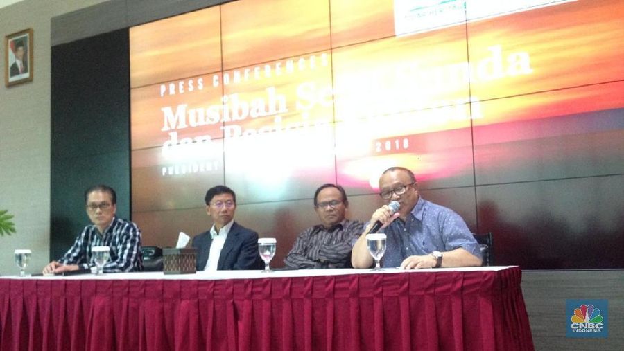 Pengelola hotel, siap tidak siap, akan kembali membuka bisnisnya pada 1 Januari 2019. 
