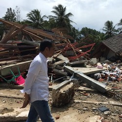 Bantu Korban Tsunami Selat Sunda dengan Donasi GrabRewards