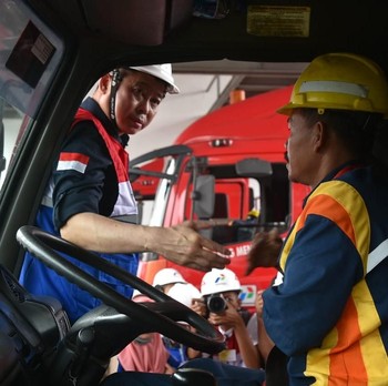 Jonan Cek Pasokan BBM dan Listrik Jelang Libur Nataru
