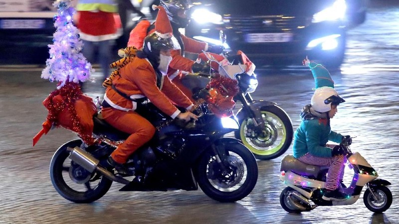 Beragam acara menyambut Natal digelar di seluruh dunia.