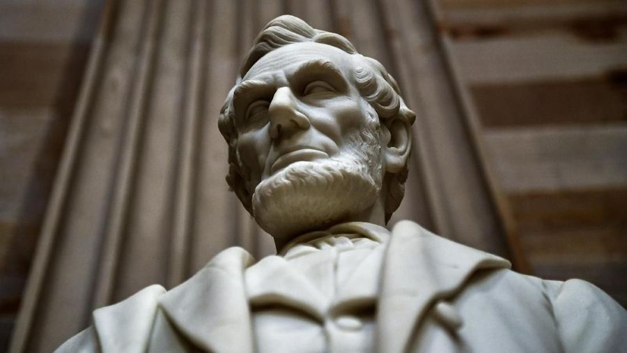 Di tengah perang saudara AS, Abraham Lincoln mengirim surat penuh damai yang laris terjual Rp 870 juta