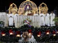 Dari Vatikan Sampai Irak, Khidmat Natal di Penjuru Dunia