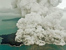 BNPB: Anak Gunung Krakatau Masih Berstatus Waspada Level 2
