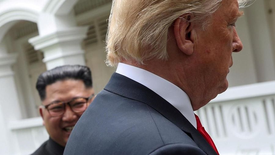 Presiden Amerika Serikat (AS) Donald Trump dan Pemimpin Korea Utara Kim Jong Un akan berkesempatan untuk makan dan bertemu empat mata.