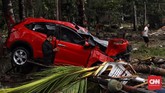BNPB juga menjelaskan sekitar 21 ribu orang mengungsi dan jumlahnya terus meningkat. (CNN Indonesia/ Hesti Rika)