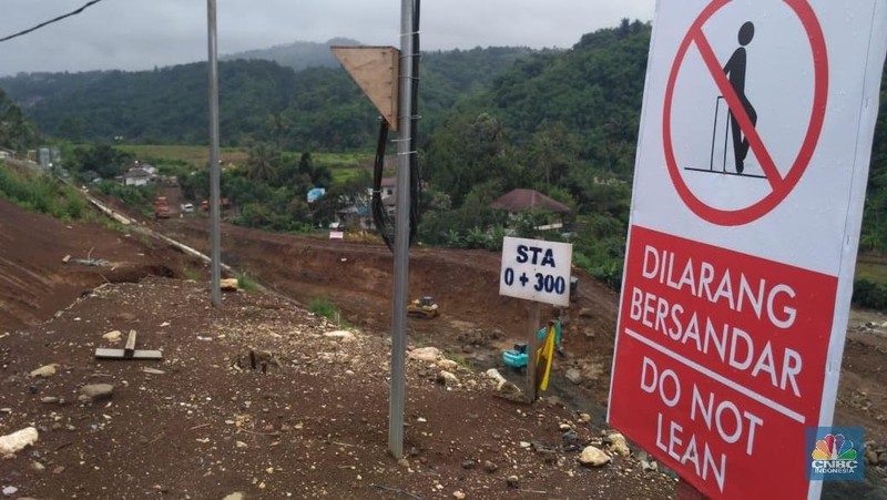 Pembangunan kedua bendungan itu untuk mengurangi kerentanan kawasan metropolitan Jakarta dari bencana banjir.