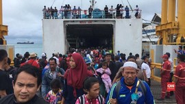 Ribuan Warga Pulau Dekat Gunung Anak Krakatau Dievakuasi