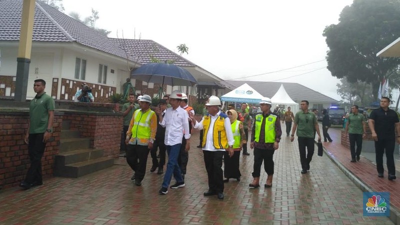 Pembangunan kedua bendungan itu untuk mengurangi kerentanan kawasan metropolitan Jakarta dari bencana banjir.