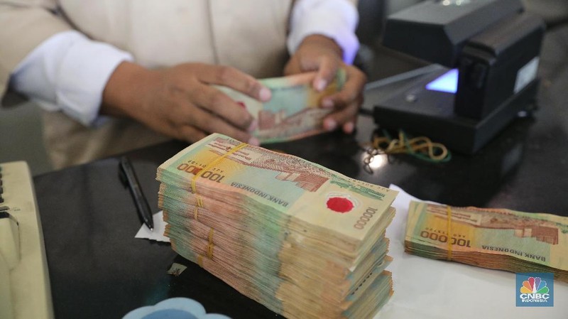 BI memberikan waktu kepada masyarakat untuk menukarkan empat pecahan uang kertas tahun emisi 1998 dan 1999 hingga 30 Desember 2018.