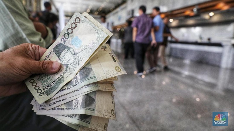 BI memberikan waktu kepada masyarakat untuk menukarkan empat pecahan uang kertas tahun emisi 1998 dan 1999 hingga 30 Desember 2018.