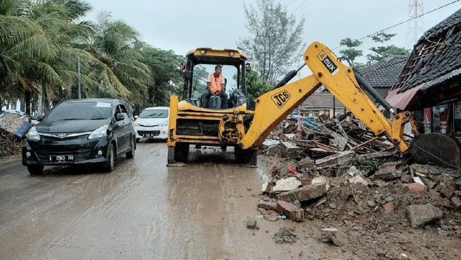 Jalur Wisata Pantai Anyer Tanjung Lesung Telah Normal