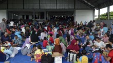 Rumah Hancur, Korban Banjir Sigi Bertahan di Pengungsian