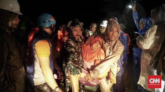 Rintihan Pengungsi Tsunami Selat Sunda di Malam Tahun Baru