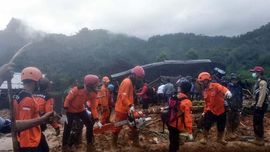 Cari 34 Korban Longsor Sukabumi, Tim SAR Temui Kendala