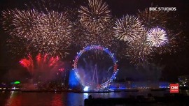 VIDEO: Perayaan Tahun Baru 2019 di Pinggir Sungai Thames