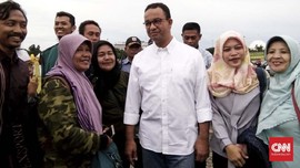 Anies Tak Ingin Buru-buru Larang Penggunaan Plastik