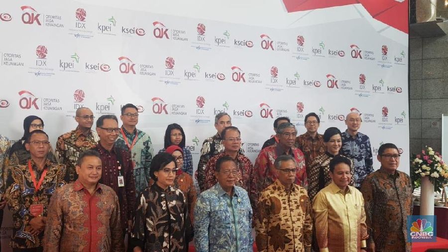 Darmin Nasution menekankan pentingnya integritas bagi pelaku pasar modal termasuk profesi penunjang
