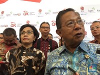 Ramalan Menko Darmin: Perang Dagang AS-China Belum akan Usai