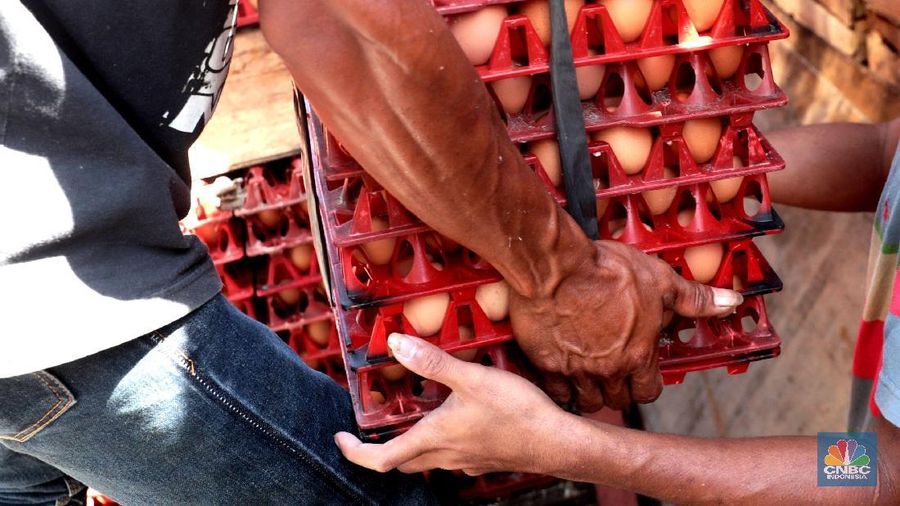 Harga kebutuhan pokok menjadi perhatian khusus jelang Natal dan Tahun Baru.