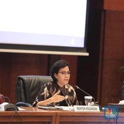 Faisal Basri Sudutkan Sri Mulyani Soal Bengkaknya Bunga Utang