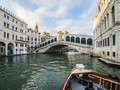 Penerapan Tiket Masuk ke Venesia Ditunda