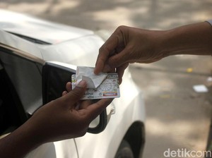 Kata Pramono soal Rencana Kenaikan Tarif Parkir di Jakarta