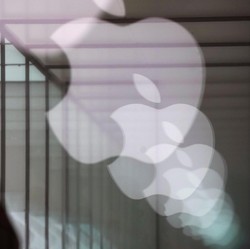 Saham Apple Terjun Bebas 10%, Terburuk Sejak 2013