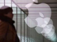 Is Apple Too Big to Fail?
