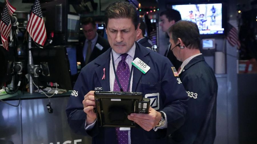 Wall Street kembali mencatatkan reli untuk hari kelima berturut-turut merespons pernyataan terbaru dari gubernur Federal Reserve.