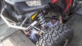 Adu cepat di jalur 'offroad' bukan satu-satunya olah raga yang pernah digeluti Baron. Dia diketahui pernah mencoba renang, sepak bola, sepeda, selancar, dan ski air. (Photo by ERNESTO BENAVIDES / AFP)