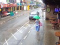 Badai Mendekat, Ribuan Warga Thailand Cari Perlindungan