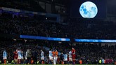 Manchester City membukukan kemenangan 2-1 dalam laga terakhir pekan ke-21 Liga Inggris 2018/2019. Man City kini terpaut empat poin dari Liverpool di puncak klasemen. (Action Images via Reuters/Jason Cairnduff)