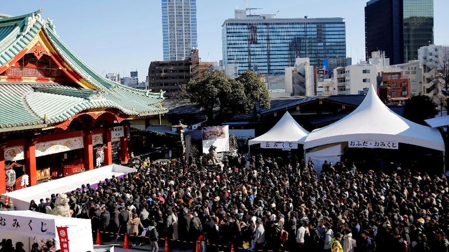 Jepang, negara Asia dengan perekonomian terbesar ketiga di dunia, diprediksi bisa jatuh ke dalam resesi di tahun fiskal 2019.