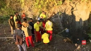VIDEO: Belasan Orang Terjebak 21 Hari di Situs Tambang India