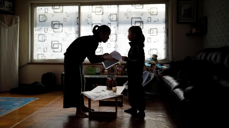 Sejak 2006, pemerintah telah membelanjakan 152,9 triliun won ($ 135,65 miliar) untuk tunjangan keluarga dan subsidi bagi anak-anak