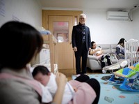 Warga Korsel Makin Banyak Nikah Tapi Pilih Tak Punya Anak, Tanda Apa?