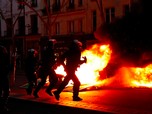 Aksi Protes Rompi Kuning Kembali, Paris Mencekam