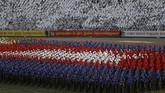 Sekitar dua juta warga Kamboja meninggal karena kelaparan, kerja paksa, serta disiksa dan dibantai selama pemerintahan rezim Khmer Merah. (REUTERS/Samrang Pring)