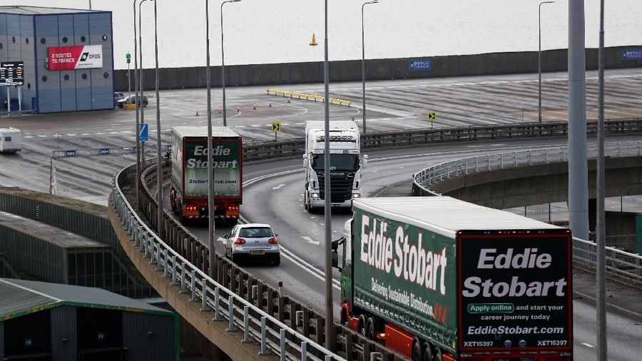 Inggris mulai melakukan uji coba perjalanan menuju pelabuhan Dover jika tidak ada kesepakatan mengenai Brexit