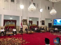 Soal Hambatan Investasi, Jokowi Minta Mendagri 'Tekan' Daerah