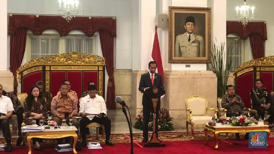 Baru dua kali Jokowi menaikkan gaji PNS selama masa pemerintahannya.