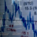 Bukan Cuma IHSG, Ini Penyebab Pasar Saham Anjlok Berjamaah